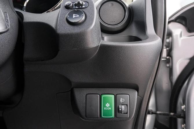 Honda Fit II с пробегом 2012 года, цена 989 000 рублей, 47000 км, хэтчбек, Автокод Объявления