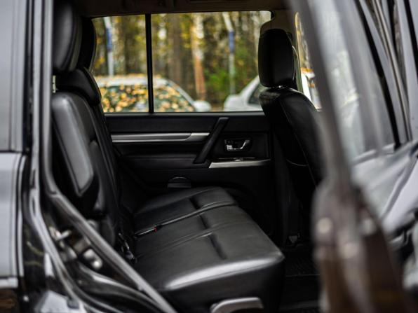 Mitsubishi Pajero IV Рестайлинг 1 с пробегом 2013 года, цена 1 750 000 рублей, 239561 км, внедорожник, Автокод Объявления