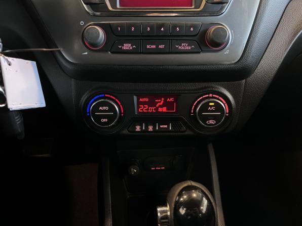 Kia Rio III с пробегом 2015 года, цена 845 000 рублей, 109920 км, седан, Автокод Объявления
