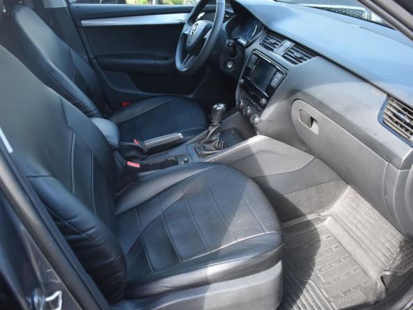 Skoda Octavia III (A7) Рестайлинг с пробегом 2019 года, цена 1 490 000 рублей, 108654 км, лифтбек, Автокод Объявления