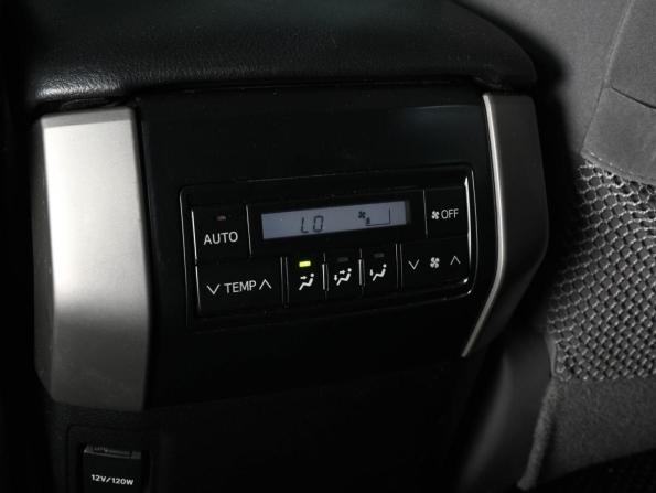 Toyota Land Cruiser Prado 150 Series с пробегом 2013 года, цена 3 069 000 рублей, 158790 км, внедорожник, Автокод Объявления