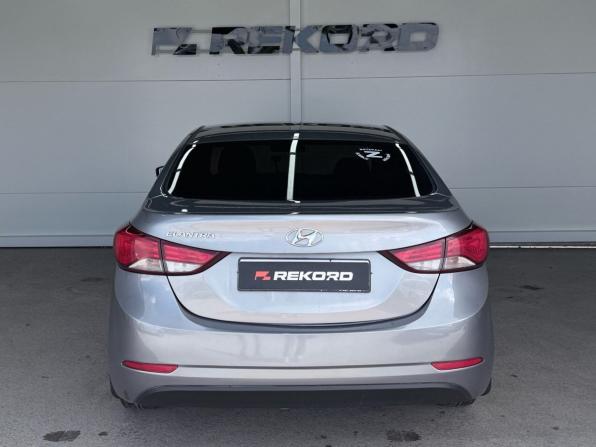 Hyundai Elantra V (MD) Рестайлинг с пробегом 2015 года, цена 1 379 000 рублей, 149605 км, седан, Автокод Объявления