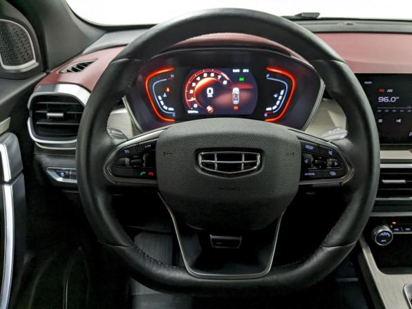 Geely Coolray I с пробегом 2023 года, цена 1 840 000 рублей, 33311 км, внедорожник, Автокод Объявления