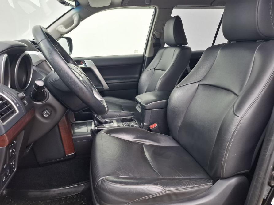Toyota Land Cruiser Prado 150 Series Рестайлинг 1 Москва  - изображение 10