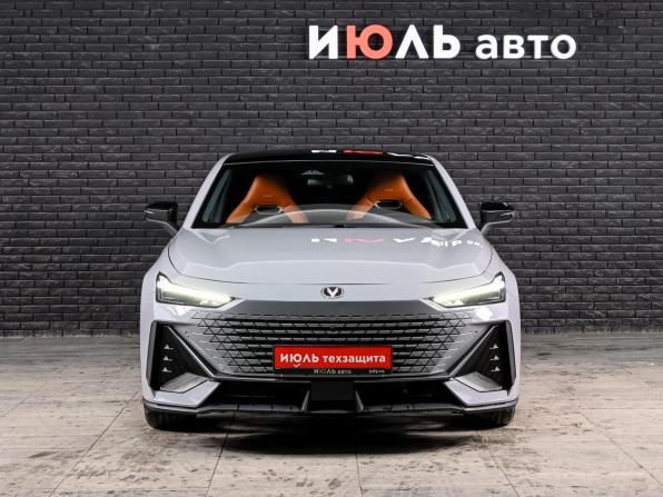 Changan UNI-V I с пробегом 2024 года, цена 2 050 000 рублей, 31569 км, лифтбек, Автокод Объявления
