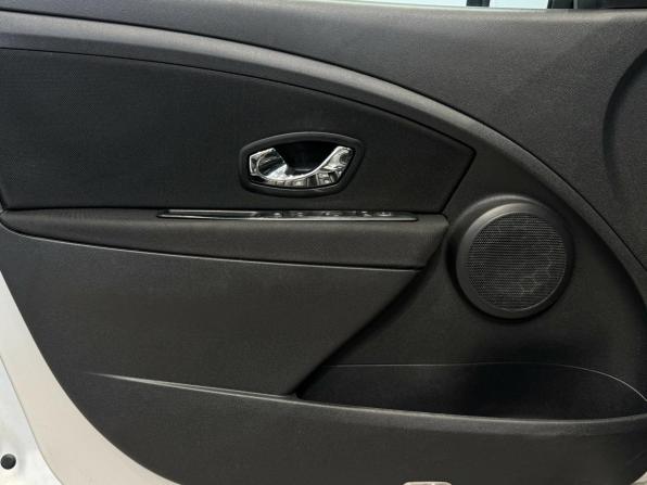Renault Fluence I с пробегом 2013 года, цена 670 000 рублей, 211524 км, седан, Автокод Объявления