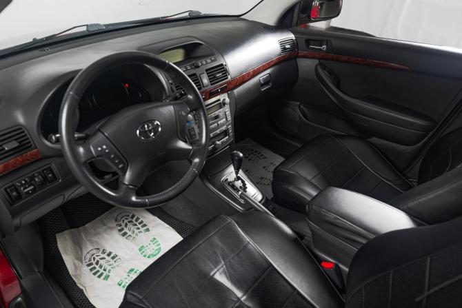 Toyota Avensis II с пробегом 2005 года, цена 1 009 000 рублей, 209237 км, седан, Автокод Объявления