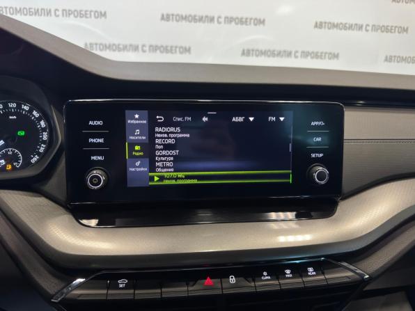 Skoda Octavia IV (A8) с пробегом 2021 года, цена 1 859 000 рублей, 130000 км, лифтбек, Автокод Объявления