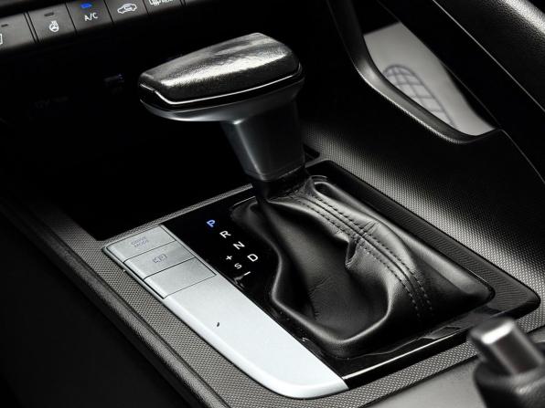 Hyundai Elantra VII (CN7) с пробегом 2022 года, цена 2 049 000 рублей, 56000 км, седан, Автокод Объявления