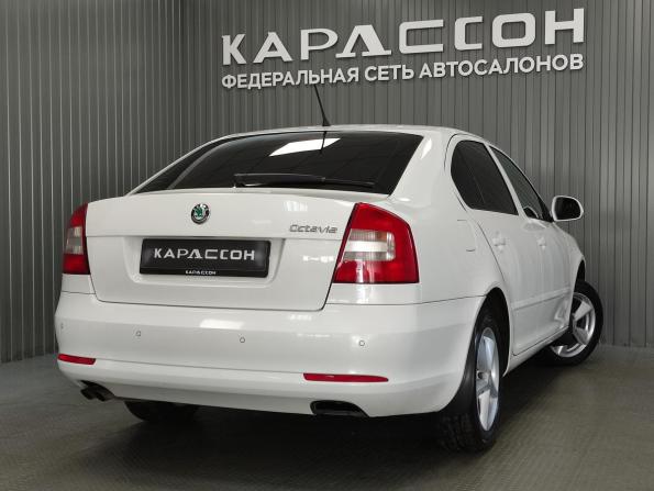 Skoda Octavia II (A5) Рестайлинг с пробегом 2012 года, цена 849 000 рублей, 222000 км, лифтбек, Автокод Объявления