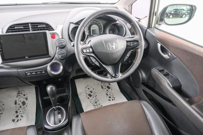 Honda Fit Shuttle I с пробегом 2012 года, цена 729 000 рублей, 243094 км, универсал, Автокод Объявления