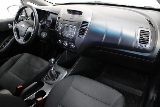Kia Cerato III с пробегом 2014 года, цена 695 000 рублей, 304378 км, седан, Автокод Объявления