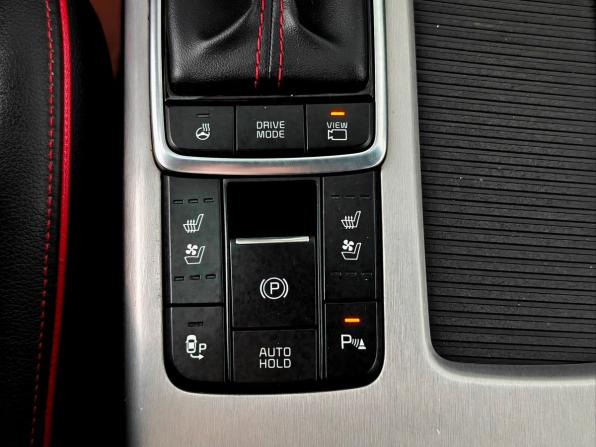 Kia Optima IV Рестайлинг с пробегом 2018 года, цена 1 864 000 рублей, 149608 км, седан, Автокод Объявления