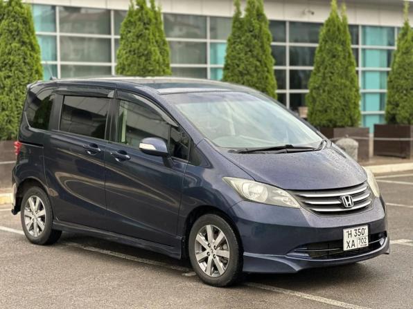 Honda Freed I с пробегом 2008 года, цена 989 000 рублей, 125000 км, компактвэн, Автокод Объявления