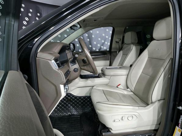 GMC Yukon V с пробегом 2022 года, цена 8 990 000 рублей, 43559 км, внедорожник, Автокод Объявления