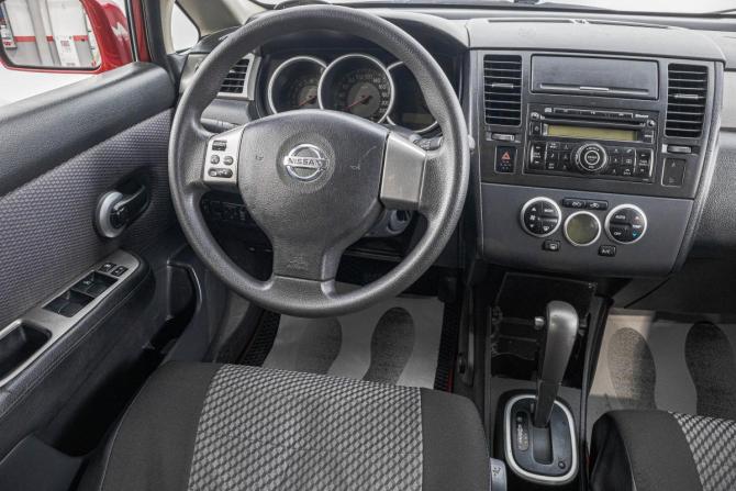 Nissan Tiida I Рестайлинг с пробегом 2010 года, цена 779 000 рублей, 240000 км, седан, Автокод Объявления