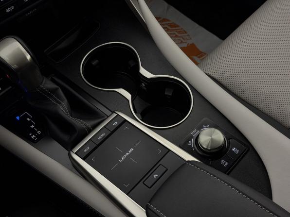 Lexus RX IV Рестайлинг с пробегом 2022 года, цена 6 250 000 рублей, 26673 км, внедорожник, Автокод Объявления