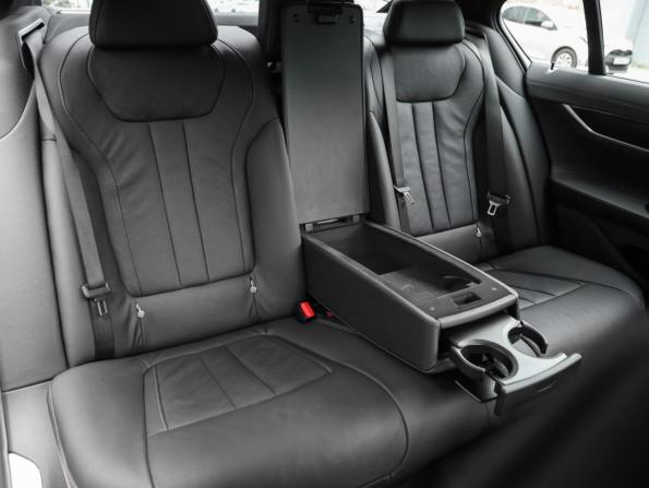 BMW 7 серии VI (G11/G12) Рестайлинг с пробегом 2019 года, цена 5 290 000 рублей, 93275 км, седан, Автокод Объявления