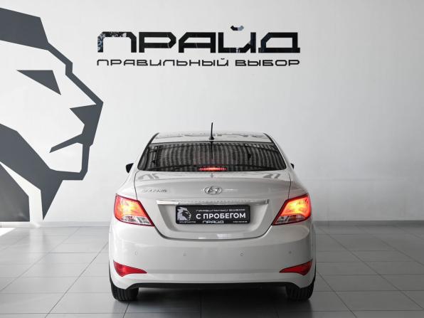 Hyundai Solaris I Рестайлинг с пробегом 2016 года, цена 1 239 900 рублей, 80000 км, седан, Автокод Объявления