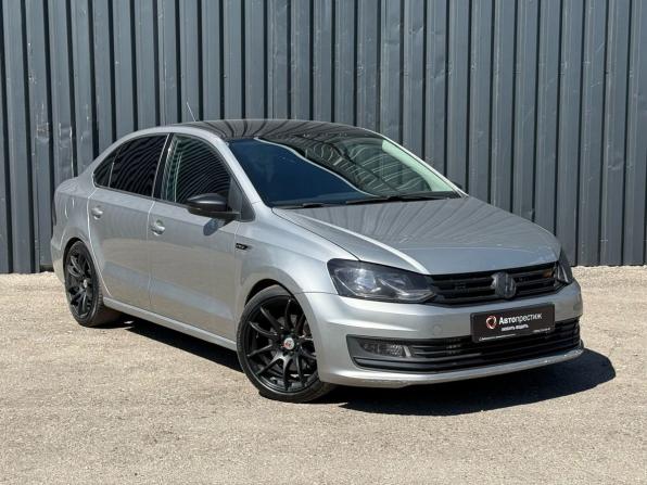 Volkswagen Polo V Рестайлинг с пробегом 2018 года, цена 938 000 рублей, 231575 км, седан, Автокод Объявления