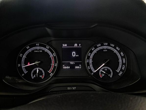 Skoda Karoq I с пробегом 2020 года, цена 2 332 000 рублей, 106453 км, внедорожник, Автокод Объявления