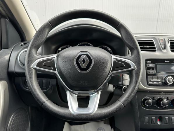 Renault Sandero II Рестайлинг с пробегом 2021 года, цена 1 502 000 рублей, 17700 км, хэтчбек, Автокод Объявления