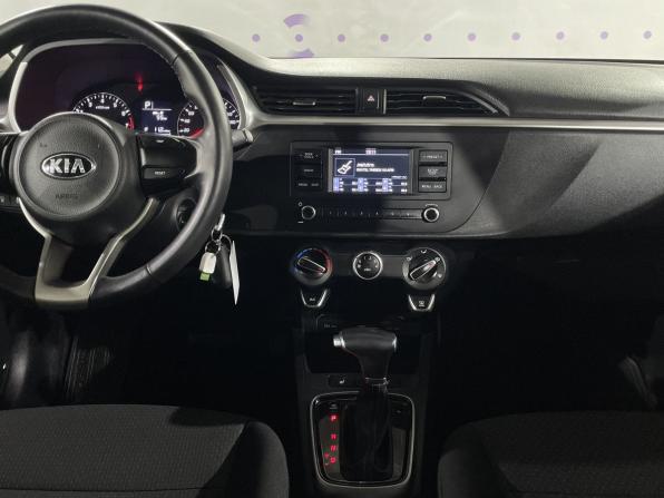 Kia Rio IV Рестайлинг с пробегом 2021 года, цена 1 675 000 рублей, 48106 км, седан, Автокод Объявления