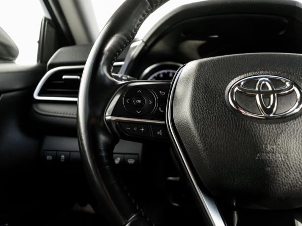 Toyota Camry VIII (XV70) с пробегом 2019 года, цена 2 695 000 рублей, 112910 км, седан, Автокод Объявления