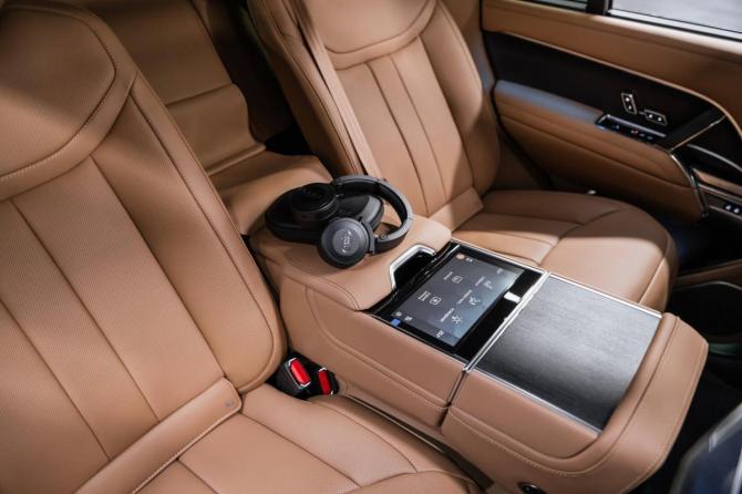 Новый Land Rover Range Rover V 2025 года, цена 23 490 000 рублей, внедорожник, Автокод Объявления