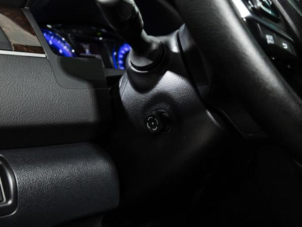 Toyota Camry VII (XV50) Рестайлинг с пробегом 2017 года, цена 2 550 000 рублей, 110142 км, седан, Автокод Объявления