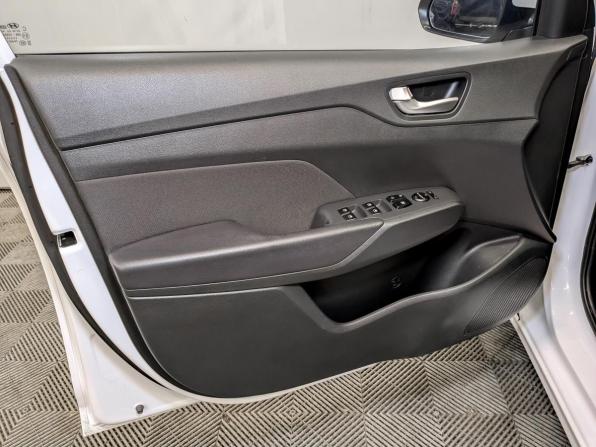 Hyundai Solaris II Рестайлинг с пробегом 2022 года, цена 1 560 000 рублей, 82468 км, седан, Автокод Объявления
