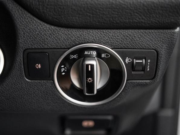 Mercedes-Benz CLA I (C117 X117) с пробегом 2015 года, цена 1 399 500 рублей, 84700 км, седан, Автокод Объявления
