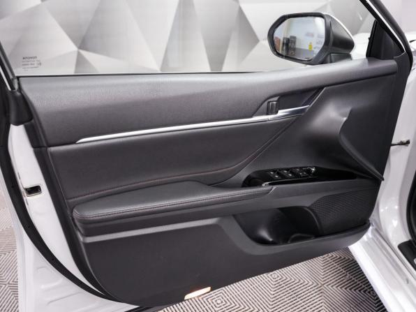 Toyota Camry VIII (XV70) с пробегом 2019 года, цена 3 045 000 рублей, 120136 км, седан, Автокод Объявления