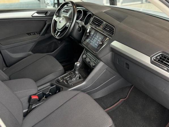 Volkswagen Tiguan II с пробегом 2020 года, цена 2 500 000 рублей, 131000 км, внедорожник, Автокод Объявления