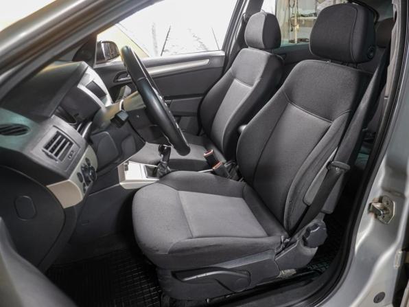 Opel Astra H Рестайлинг с пробегом 2008 года, цена 699 000 рублей, 252920 км, седан, Автокод Объявления