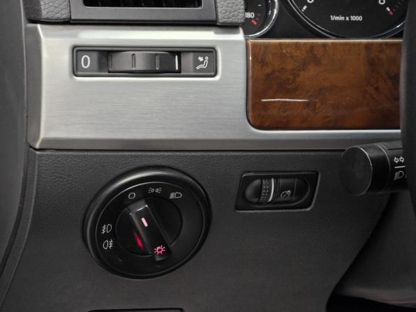 Volkswagen Touareg I Рестайлинг с пробегом 2007 года, цена 1 040 000 рублей, 215000 км, внедорожник, Автокод Объявления