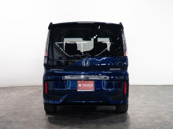 Honda Stepwgn V Рестайлинг с пробегом 2019 года, цена 2 010 000 рублей, 121400 км, минивэн, Автокод Объявления