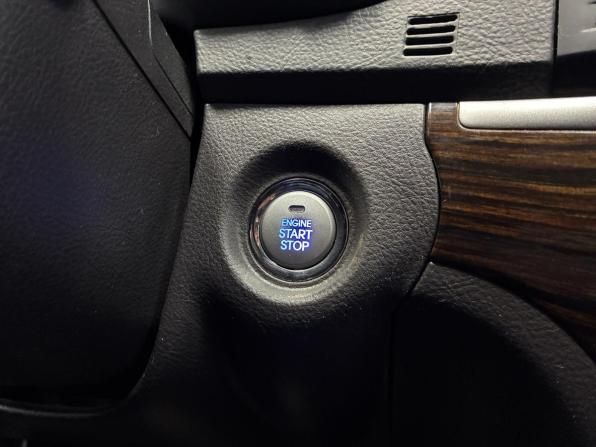 Hyundai Santa Fe II Рестайлинг с пробегом 2012 года, цена 1 499 000 рублей, 187000 км, внедорожник, Автокод Объявления