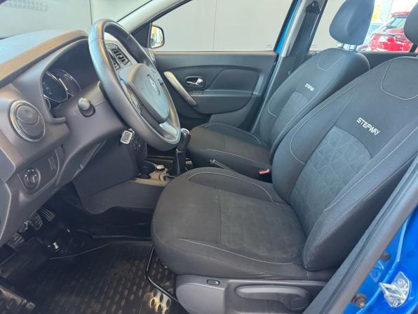 Renault Sandero II с пробегом 2016 года, цена 899 000 рублей, 134934 км, хэтчбек, Автокод Объявления