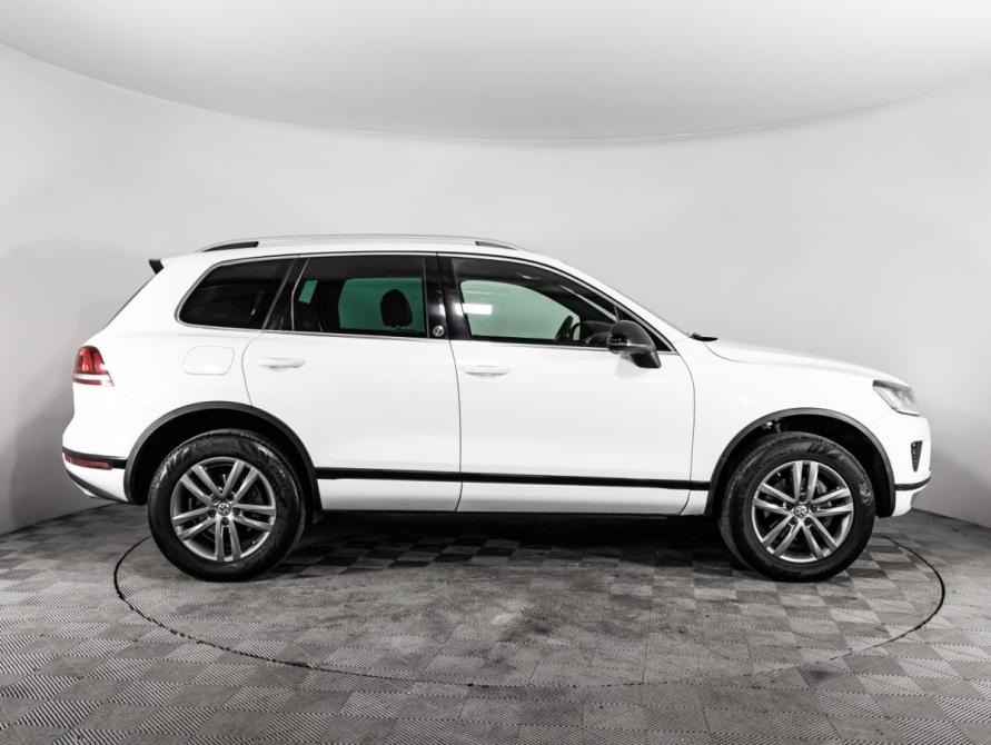 Volkswagen Touareg II Рестайлинг Санкт-Петербург  - изображение 4