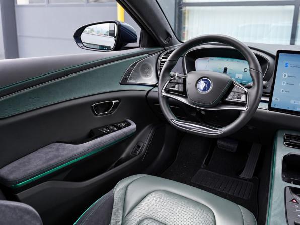 BYD Han I Рестайлинг с пробегом 2022 года, цена 3 535 000 рублей, 75800 км, седан, Автокод Объявления