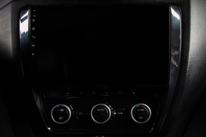 Volkswagen Jetta VI с пробегом 2012 года, цена 1 049 000 рублей, 181300 км, седан, Автокод Объявления