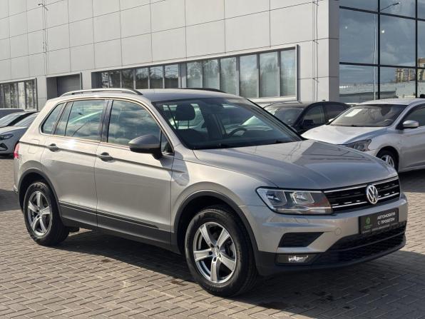 Volkswagen Tiguan II с пробегом 2019 года, цена 2 450 000 рублей, 39122 км, внедорожник, Автокод Объявления