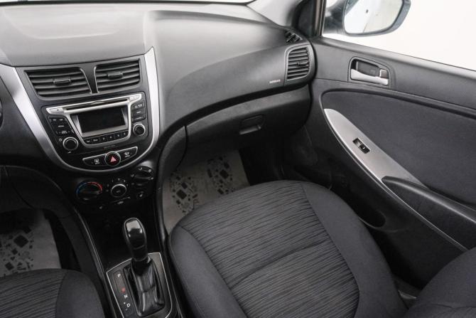 Hyundai Solaris I Рестайлинг с пробегом 2015 года, цена 899 000 рублей, 242000 км, седан, Автокод Объявления