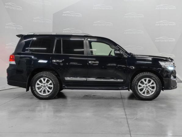 Toyota Land Cruiser 200 Series Рестайлинг 1 с пробегом 2012 года, цена 4 250 000 рублей, 200000 км, внедорожник, Автокод Объявления