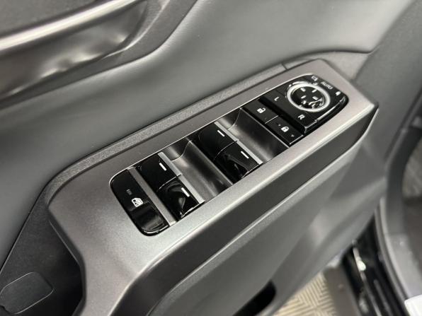 Toyota RAV4 VI (XA60) с пробегом 2026 года, цена 4 000 000 рублей, 25 км, внедорожник, Автокод Объявления