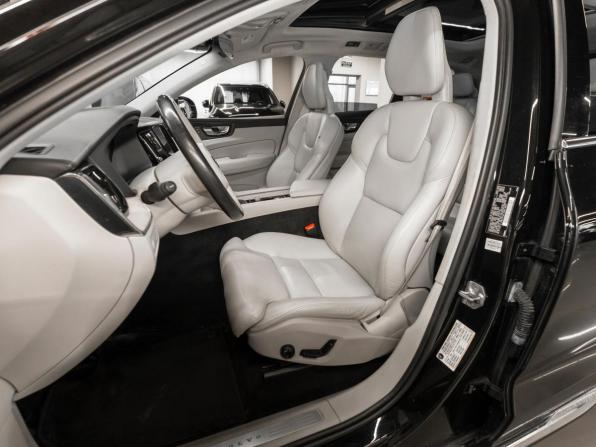 Volvo XC60 II с пробегом 2018 года, цена 3 150 000 рублей, 117035 км, внедорожник, Автокод Объявления