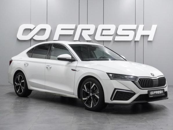 Skoda Octavia IV (A8) с пробегом 2023 года, цена 2 299 000 рублей, 130457 км, лифтбек, Автокод Объявления