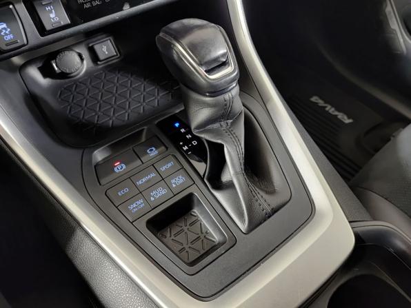 Toyota RAV4 V (XA50) с пробегом 2021 года, цена 3 100 000 рублей, 133500 км, внедорожник, Автокод Объявления