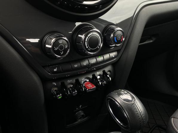 Mini Countryman II с пробегом 2018 года, цена 2 239 000 рублей, 72127 км, внедорожник, Автокод Объявления